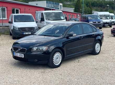 Volvo - S40