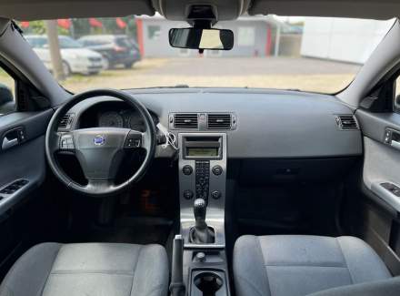Volvo - S40