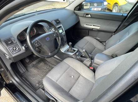 Volvo - S40