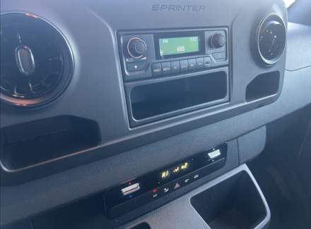 Mercedes-Benz - eSprinter