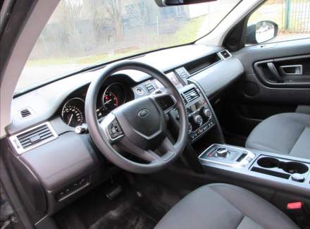 Land Rover - Discovery Sport