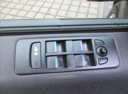 Land Rover - Discovery Sport