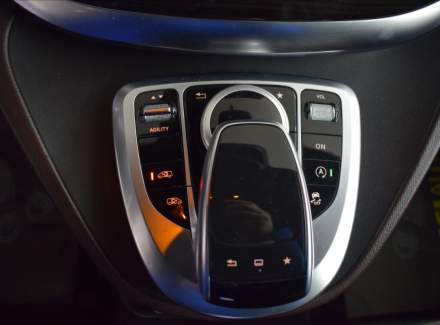 Mercedes-Benz - V-class