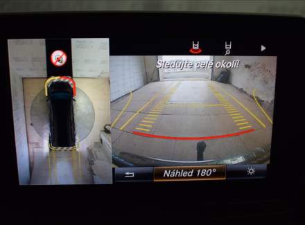 Mercedes-Benz - V-class