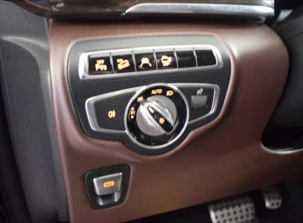 Mercedes-Benz - V-class