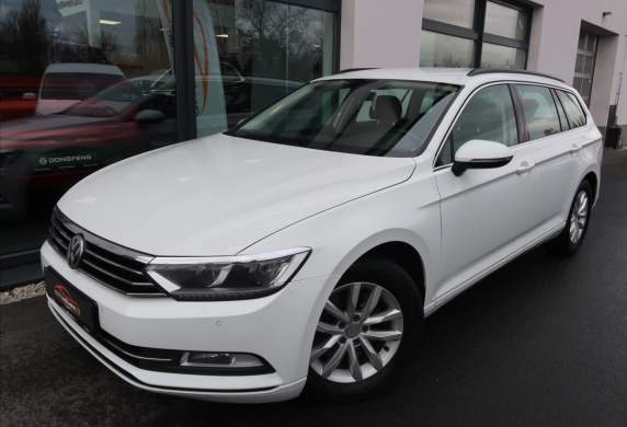 Volkswagen - Passat