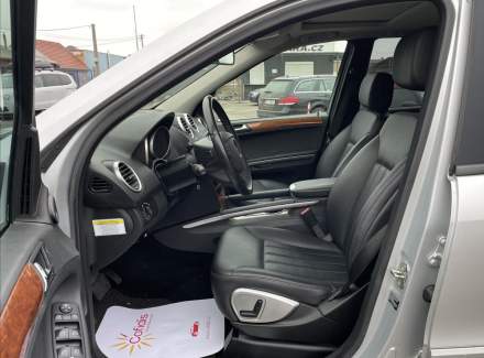 Mercedes-Benz - M-class