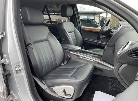 Mercedes-Benz - M-class