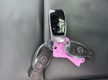 Mercedes-Benz - V-class