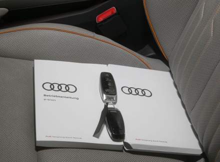 Audi - E-tron