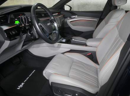Audi - E-tron