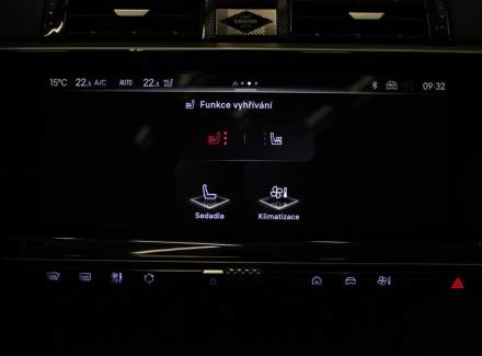 DS Automobiles - DS7 Crossback