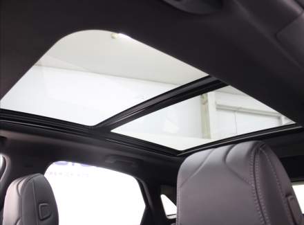 DS Automobiles - DS7 Crossback