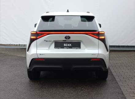 Toyota - bZ4X
