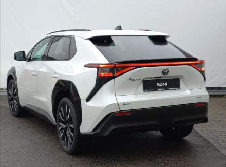 Toyota - bZ4X