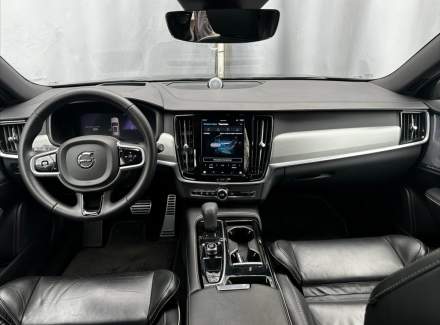Volvo - V90