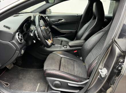 Mercedes-Benz - CLA