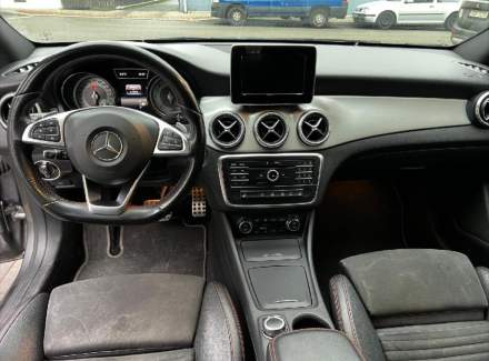 Mercedes-Benz - CLA
