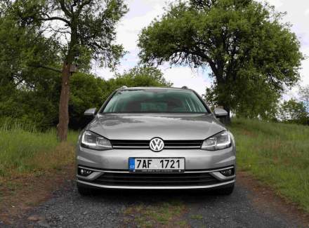 Volkswagen - Golf
