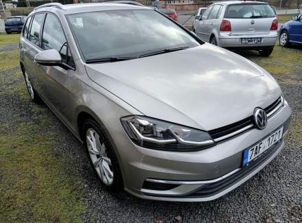 Volkswagen - Golf