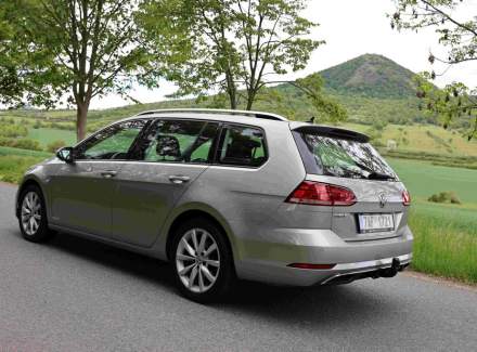 Volkswagen - Golf