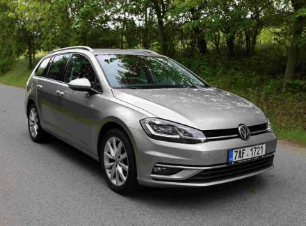 Volkswagen - Golf