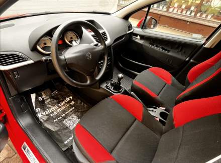 Peugeot - 207