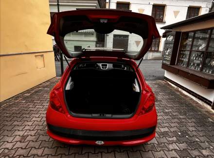 Peugeot - 207