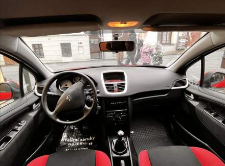 Peugeot - 207