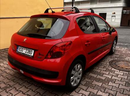 Peugeot - 207