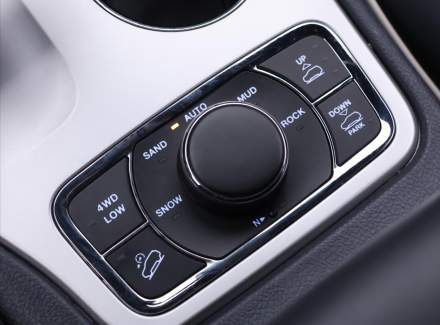 Jeep - Grand Cherokee