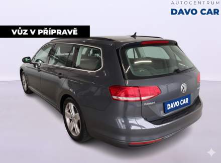 Volkswagen - Passat