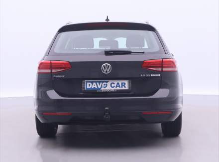 Volkswagen - Passat