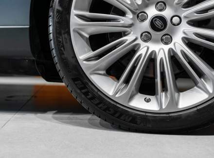 Land Rover - Range Rover