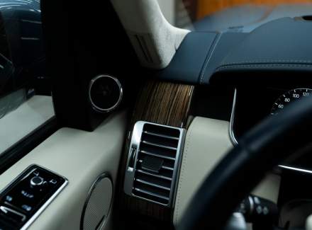 Land Rover - Range Rover