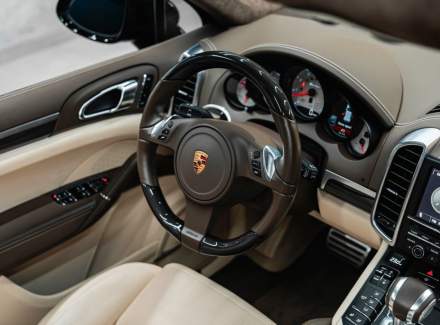 Porsche - Cayenne