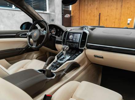 Porsche - Cayenne
