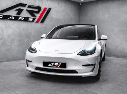 Tesla - Model 3