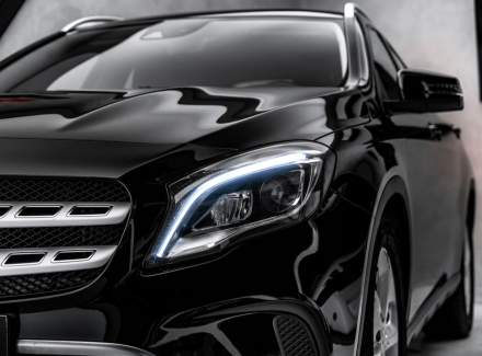 Mercedes-Benz - GLA
