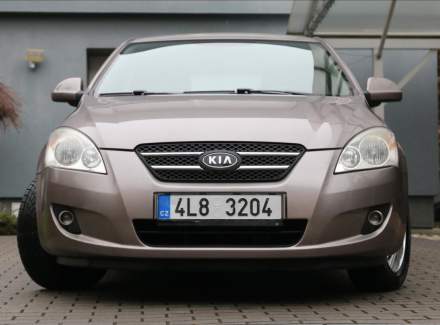 Kia - Cee'd