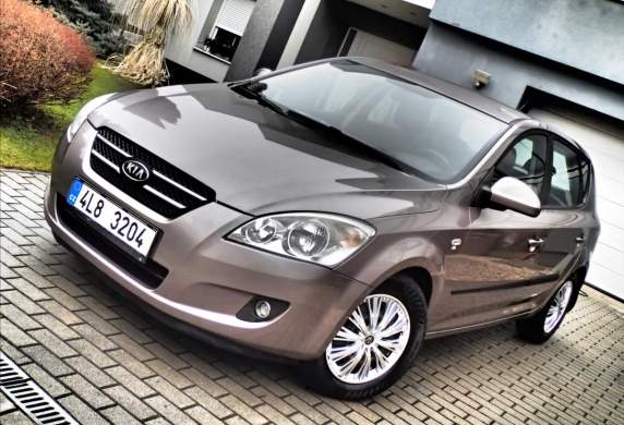 Kia - Cee'd