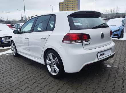 Volkswagen - Golf