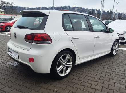 Volkswagen - Golf