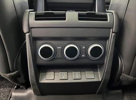 Land Rover - Defender