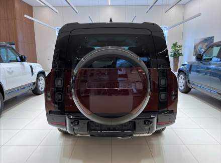 Land Rover - Defender