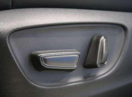 Toyota - Land Cruiser