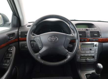 Toyota - Avensis