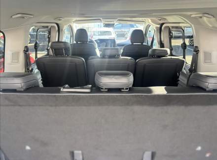 Volkswagen - Caravelle