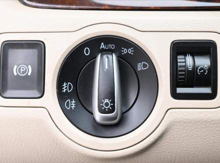 Volkswagen - Passat CC