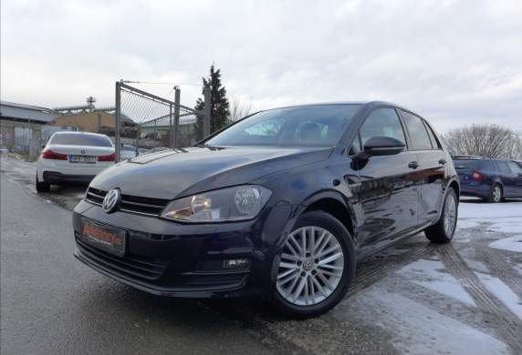 Volkswagen - Golf